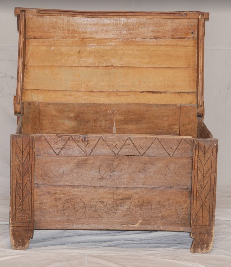 HAND BUILT DUTCH OAK TRUNK