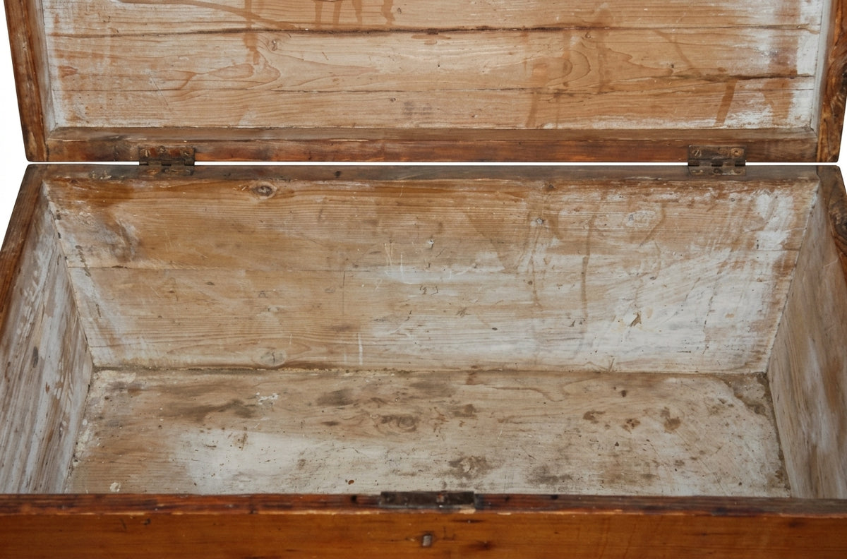 Antique Irish Pine Blanket Chest circa 1800 – Hand-Cut Dovetail Trunk